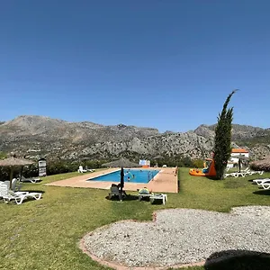 https://apartamentos-cedro-alto.es-andalucia.com