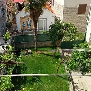 Old Stone House In Historical Area Holiday home Split