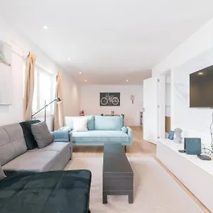 Duplex Near Belem Apartment Lisbon