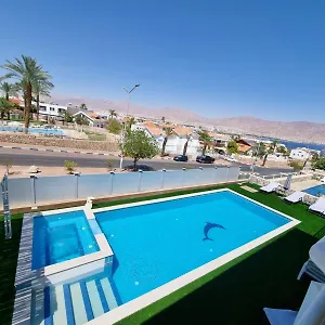 With Heated Pool And Jacuzzi Sea View 300m Front Of The וילה אילת