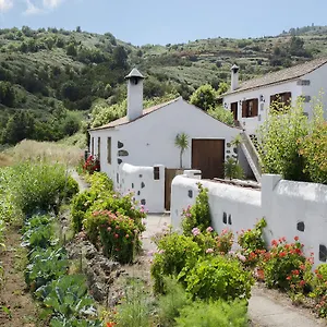 https://casa-rural-la-cuna.in-canary-islands.com